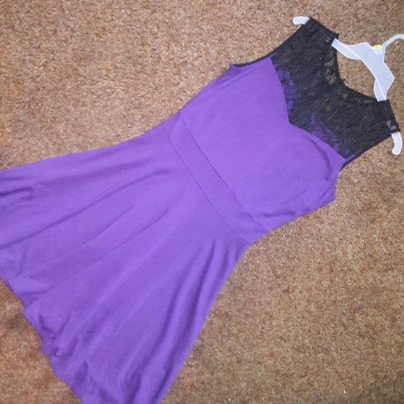 Dresses & Skirts - Purple & Black Lace Dress